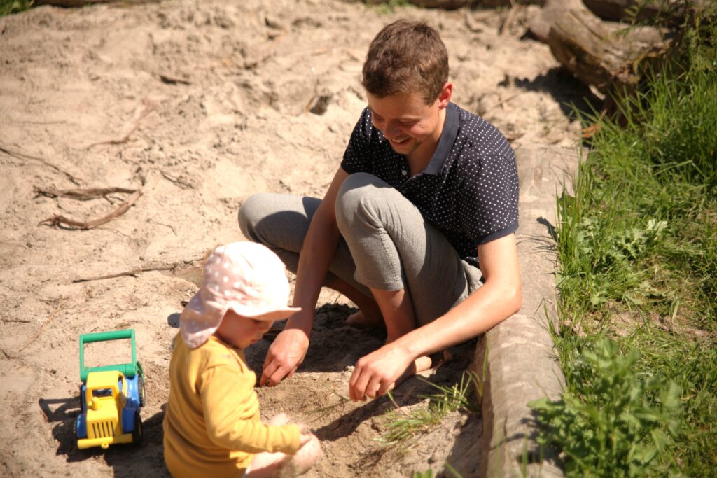 Spielen im Sandkasten